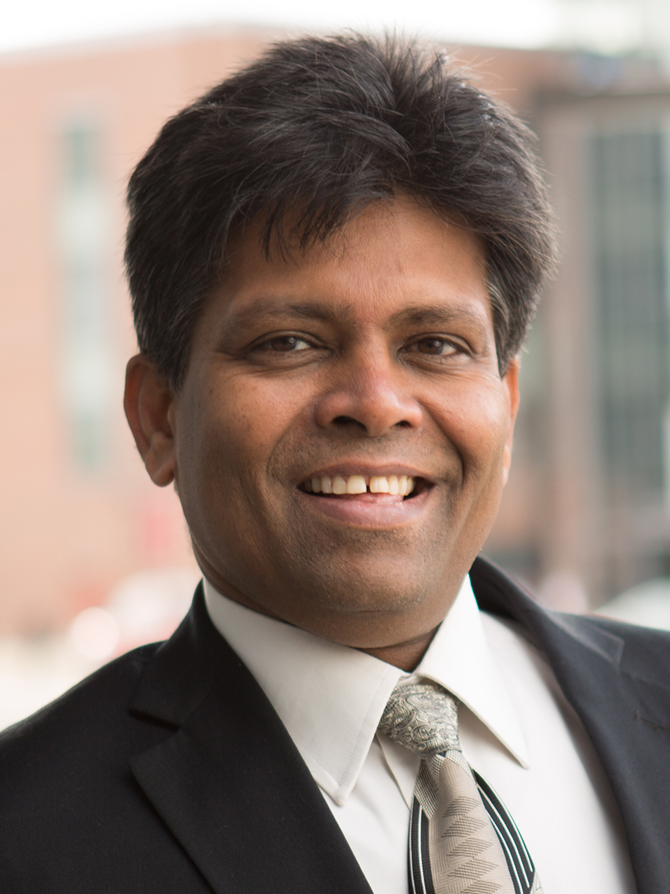 Dr.Ratnesh Kumar